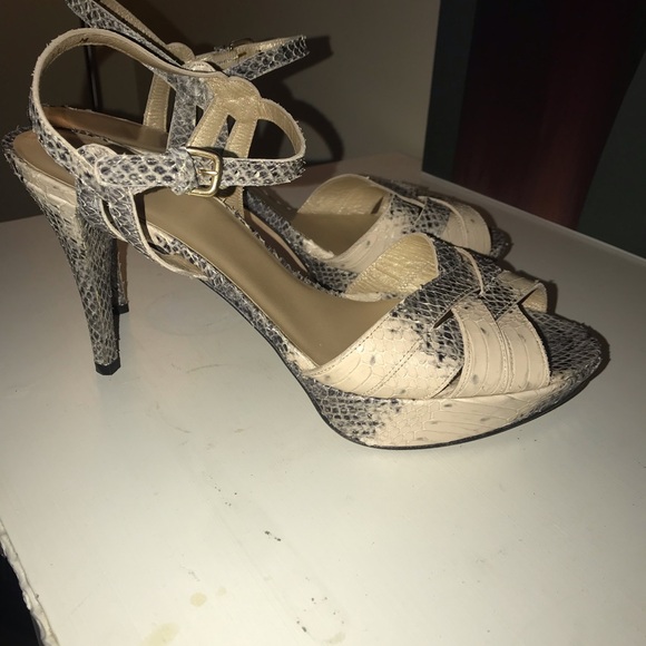 Stuart Weitzman platform heels size 11 EUC - Picture 5 of 6
